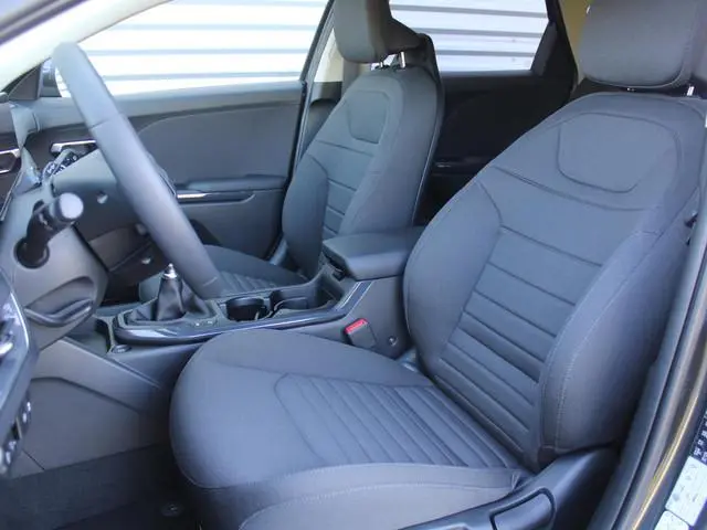 Kia K4