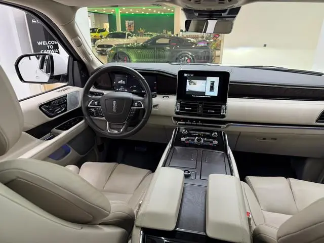 Lincoln Navigator