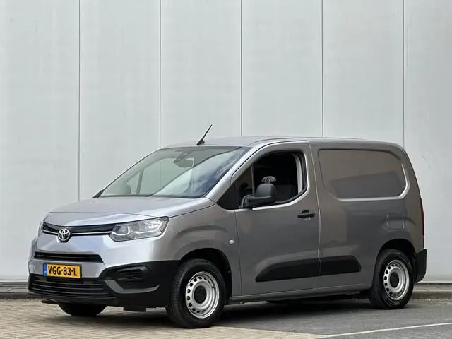 Toyota PROACE CITY 1.5 D-4D Cool Comfort l 3-Zits l