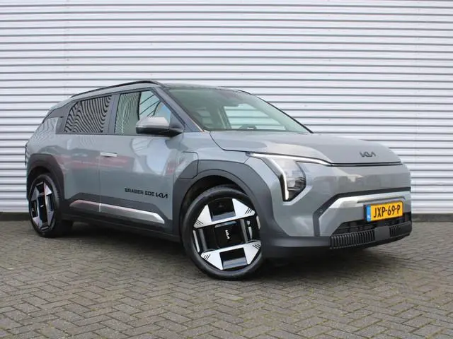 Kia EV3 Plus Advanced 81.4 kWh | Stuur/stoelverwarming | Schuifdak | Camera | Elek. stoelverstelling...