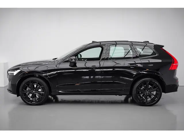 Volvo XC60 2.0 T6 Plug-in hybrid AWD Ultra Black Edition |Pano|H&K|360cam|Memory|
