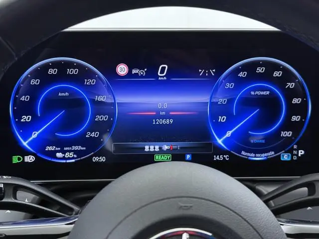 Mercedes-Benz EQE