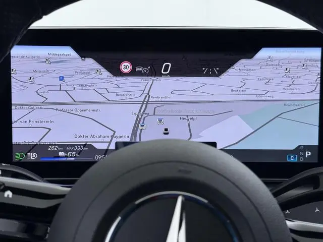 Mercedes-Benz EQE
