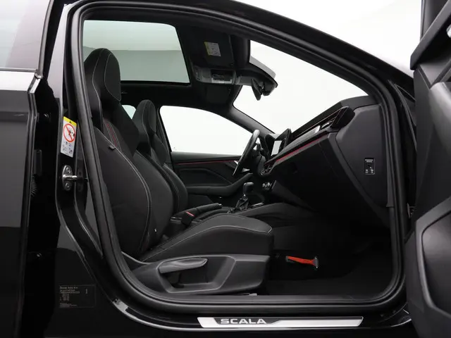 Skoda Scala 1.0 TSI 115 pk DSG Monte Carlo | Panoramadak | Matrix LED | Achteruitrijcamera | Navigat...