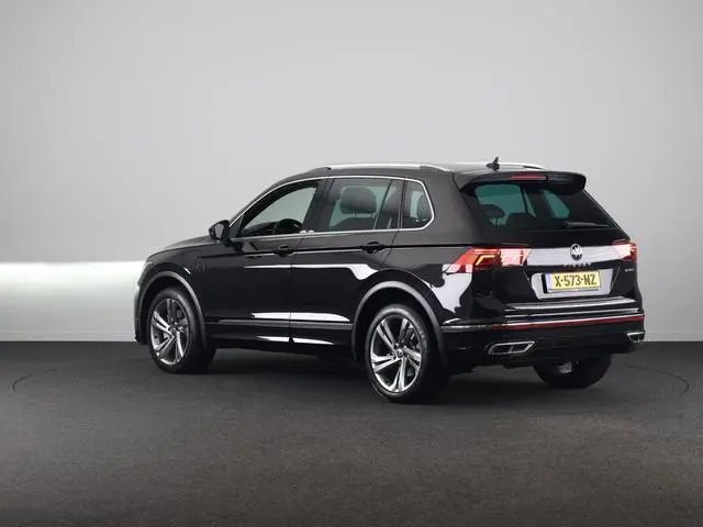 Volkswagen Tiguan 1.4 TSI eHybrid R-Line Business 245PK PHEV | 360 graden camera | Stoel- en stuurve...