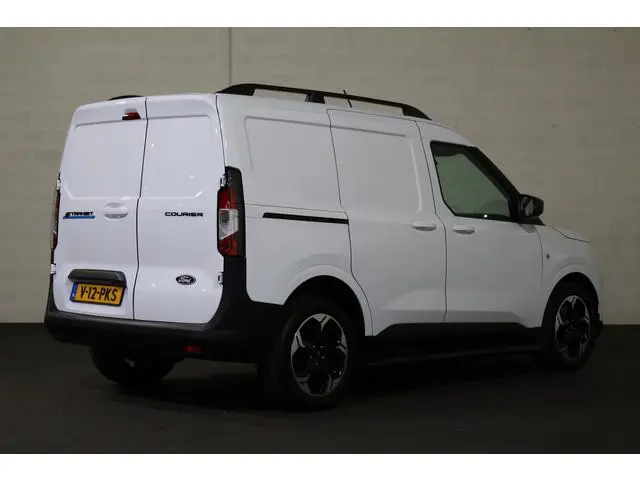 Ford E-Transit Courier