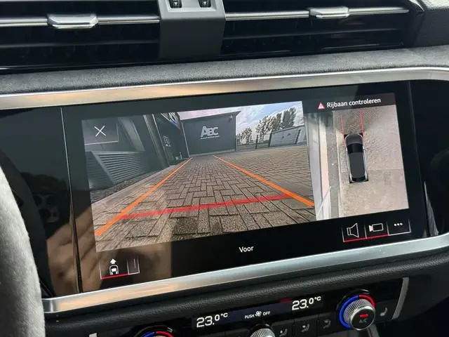 Audi RSQ3