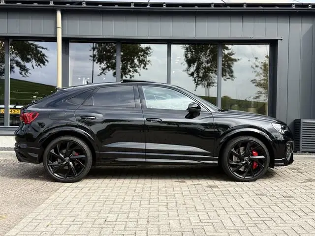 Audi RSQ3
