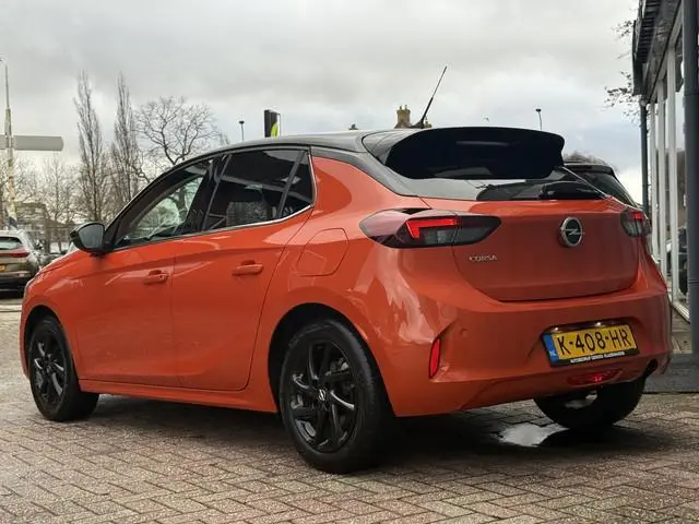 Opel Corsa 1.2 Elegance. | AUTOMAAT | CAMERA | CARPLAY | STOELVERW. | DAB |