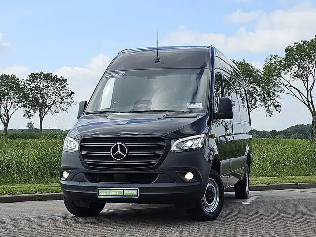 MERCEDES-BENZ SPRINTER 317 l2h2 led mbux10!