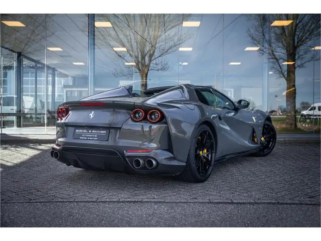 Ferrari 812 GTS