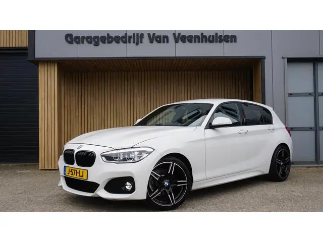 BMW 1-serie 118i 160pk M-Sport Shadow Line 5-Drs Leder Clima LED Navi 18inch LM 169986km *Goed onder...