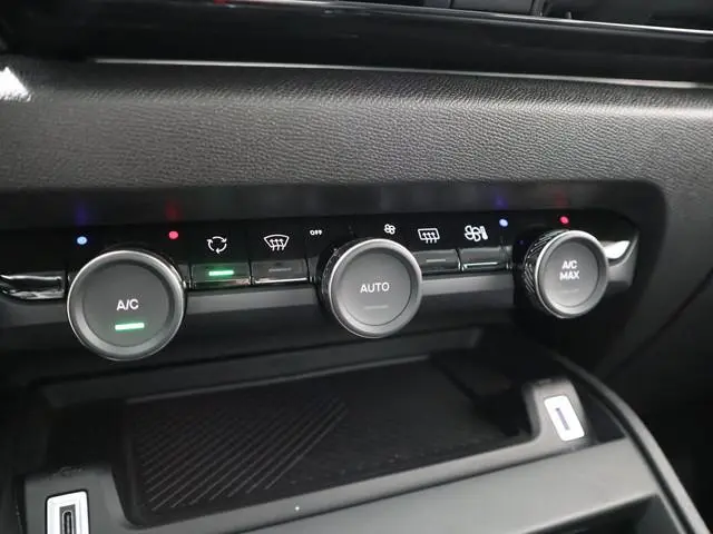 Citroën C4 X