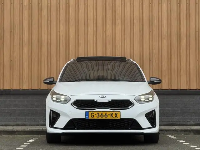 Kia Ceed Sportswagon 1.0 T-GDi GT-Line | Panoramadak | Stuurwielverwarming | Stoelverwarming | Camer...