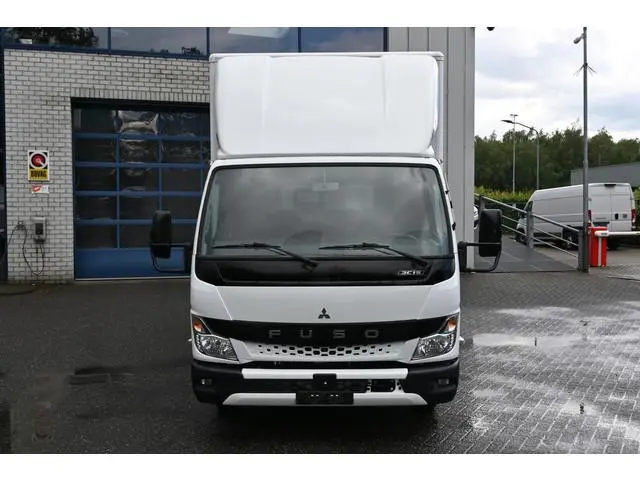 FUSO Canter