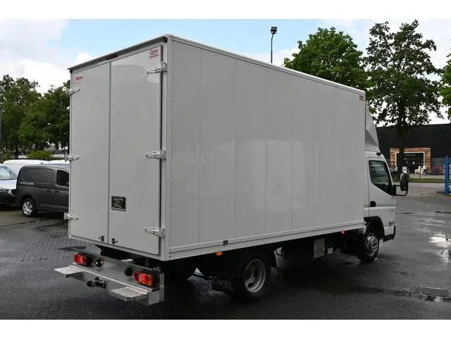 FUSO Canter
