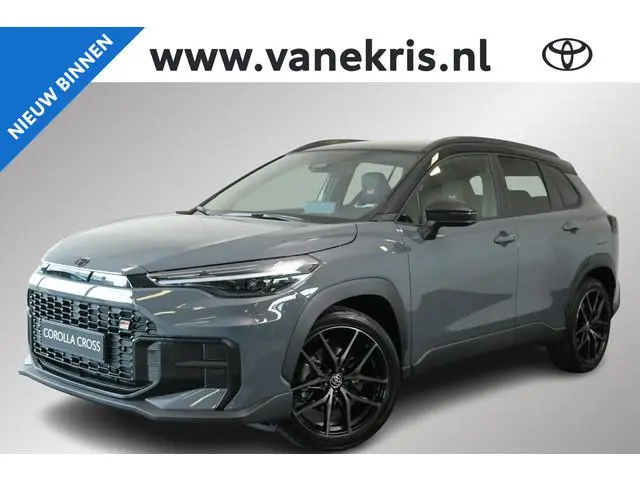 Toyota Corolla Cross Hybrid 180 GR Sport, Plus Pack, Nieuw en in september leverbaar met €2000 inrui...