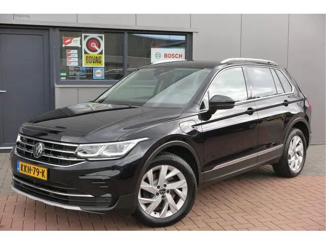 Volkswagen Tiguan 1.4 TSI eHybrid Elegance 245pk  DSG ,Led matrix,Virtual cockpit,Trekhaak,Stoelverw...