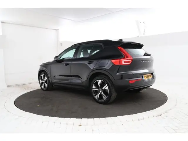 Volvo XC40 Recharge P8 AWD R-Design Grote accu, Als nieuw.