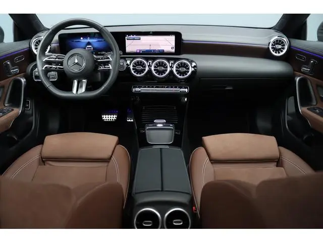 Mercedes-Benz CLA-klasse Shooting Brake 250 e AMG Line | Memory | Distronic | Panoramadak | Keyless...