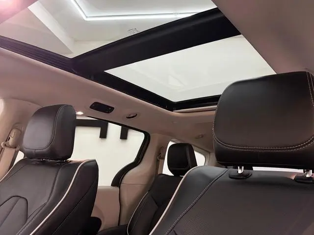 Chrysler Pacifica