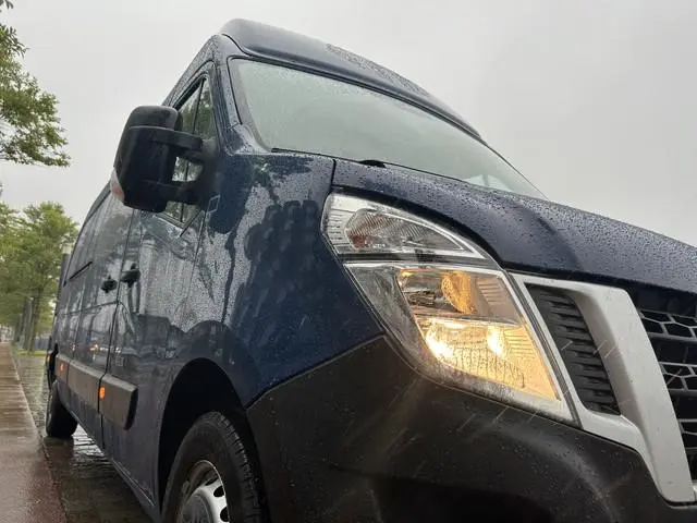 Nissan NV400
