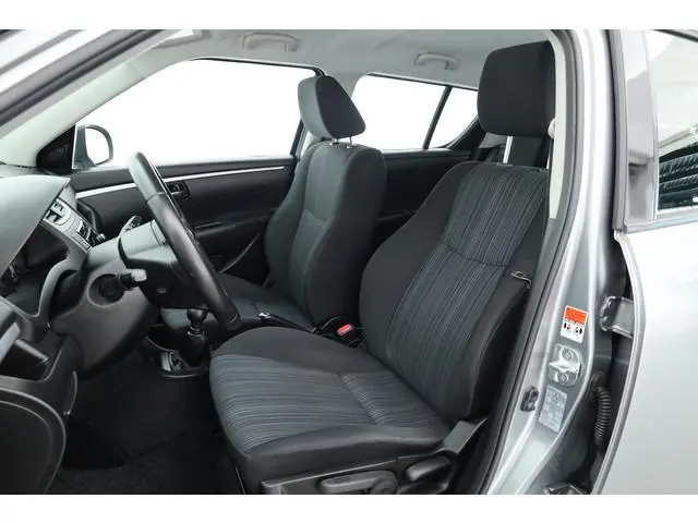 Suzuki Swift 1.2 94PK Bandit EASSS | Rijklaar! | Trekhaak | Cruise | 4-cilinder | Airco | 5-deurs |...