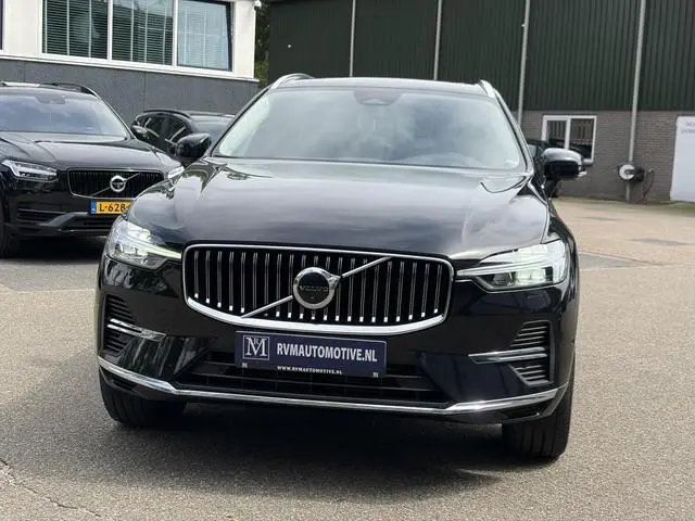Volvo XC60 2.0 T6 Plug-in hybrid AWD Plus Bright VAN: 44.900,- VOOR: 41.440,- UW WKVOORDEEL: 3.460,-...