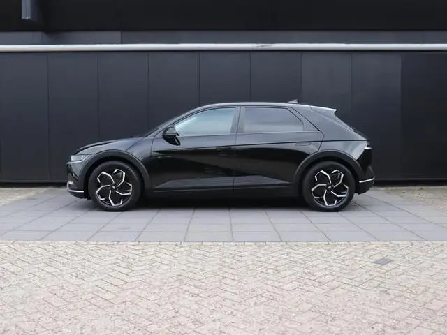 Hyundai IONIQ 5 Connect+ AWD 73kWh | SOH 96.7% | LEDER | BOSE | CAMERA | STOEL/STUURVERW. | HEAD-UP...