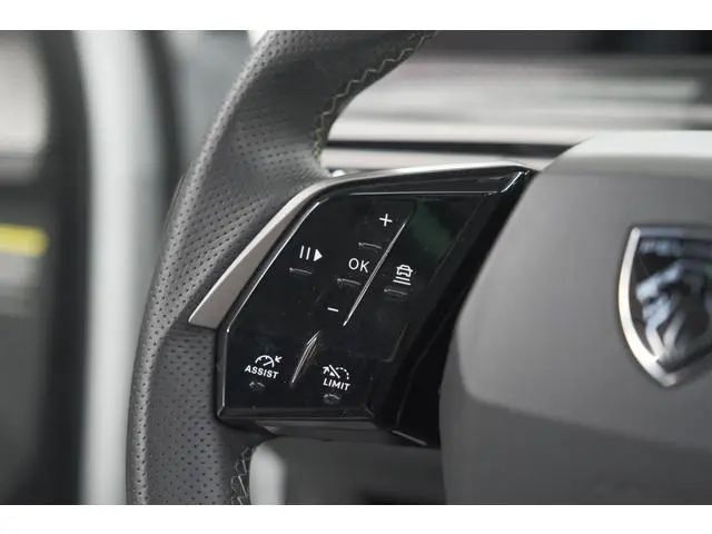 Peugeot 3008 1.2 Hybrid 145 GT | Panoramadak | Focal Hi-Fi | 360 Camera | Elektronische kofferklep