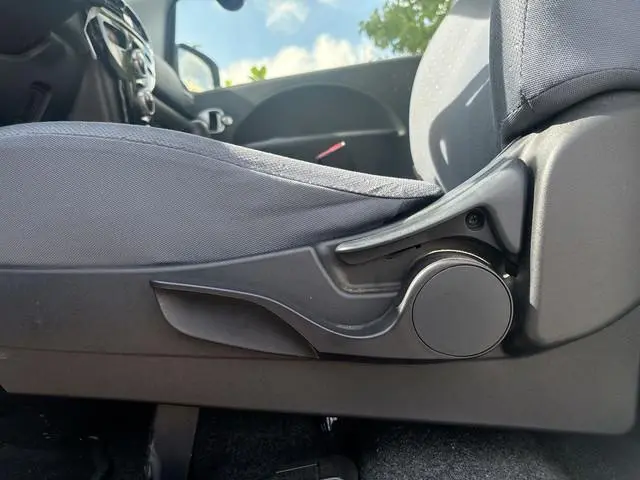 Peugeot iOn