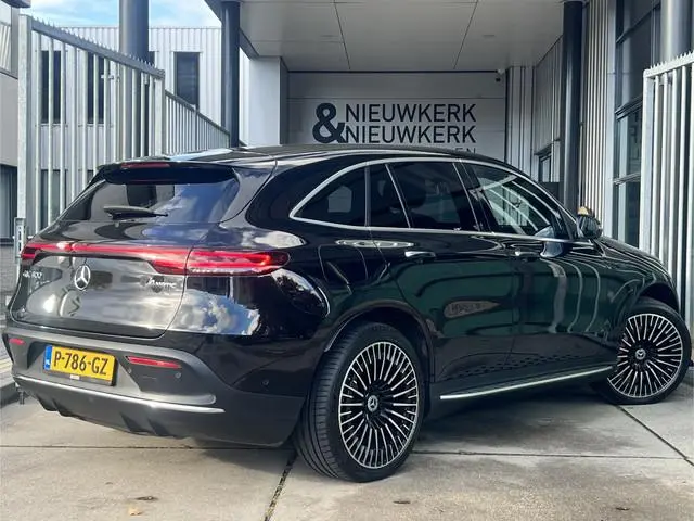 Mercedes-Benz EQC 400 4MATIC AMG Line Premium 80 kWh | VOL! | SCHUIF/KANTELDAK | LEDER | BURMESTER |...