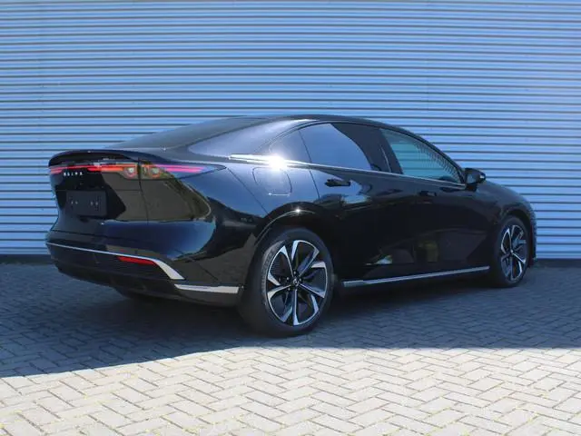 Mazda 6e Takumi 68.8 kWh | Actieradius tot 479 km (WLTP) | Hoge Korting! | Zwart leder | 18% bijtell...