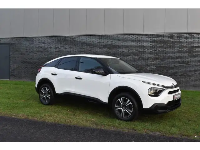 Citroën C4 1.2  Live Airco Cruisecontrol Carkit Btw auto Nieuwe-distriem en nieuwe remmen compleet