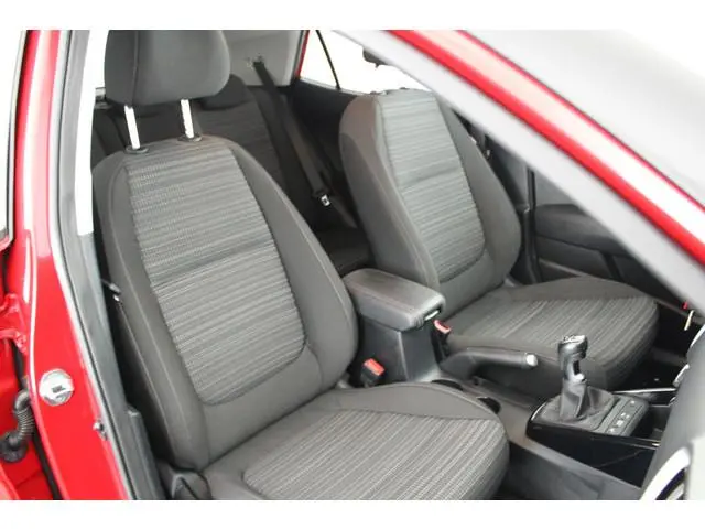 Kia Stonic 1.0 T-GDi 101pk MHEV DynamicLine Stoelverwarming Camera Navigatie