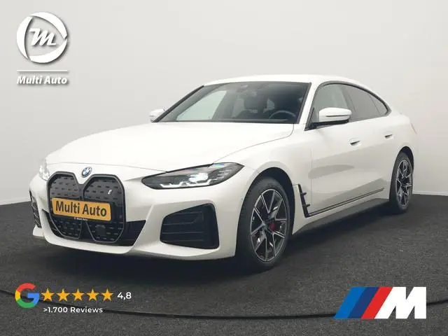 BMW i4 eDrive35 M Sport PRO 70 kWh 286pk Dealer O.H | Trekhaak Af Fabriek | Adaptive Cruise | 360 Ca...