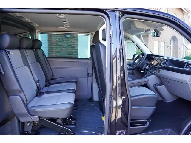 Volkswagen Transporter 2.0 TDI 150PK DSG L2H1 DUB/CAB LED ACC LEDER Volkswagen Transporter 2.0 TDI L...