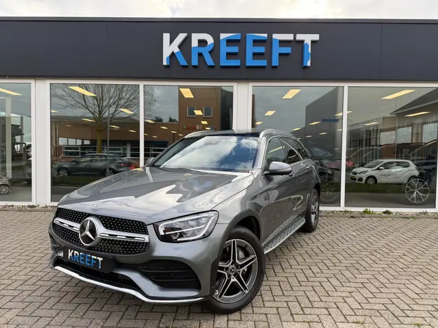 Mercedes-Benz GLC-klasse 300e 4MATIC AMG Digitaal | Pano