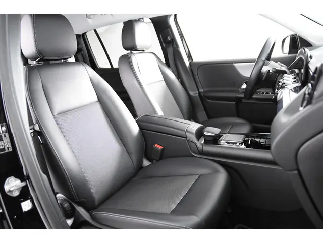 Mercedes-Benz GLB 200 *1ste Eigenaar*Leer*Navigatie*Stoelverwarming*Camera*