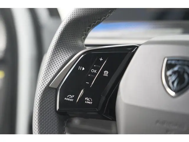 Peugeot 3008 1.2 Hybrid 136 GT | Elektrische Kofferklep | Camera | Adaptieve Cruise Control | Apple...