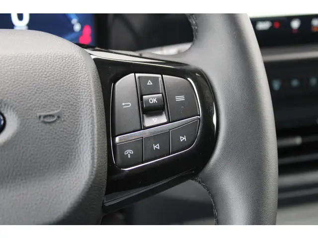 Ford E-Transit Custom