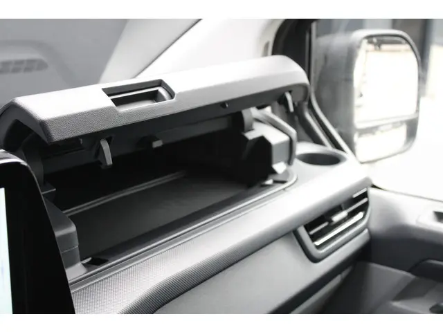 Ford E-Transit Custom