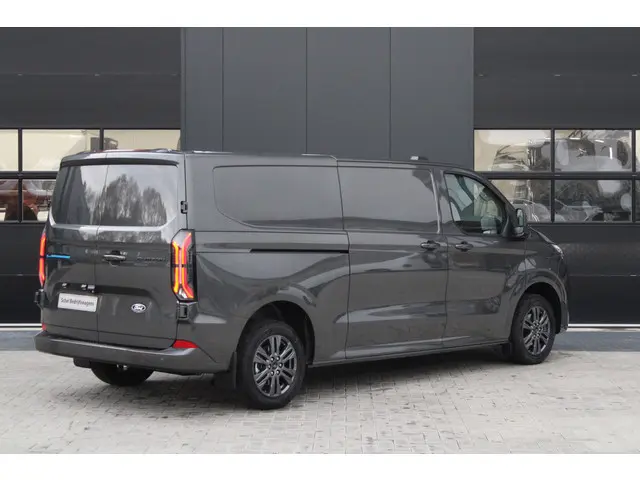 Ford E-Transit Custom