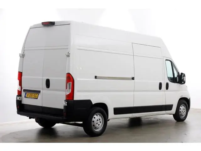 Peugeot Boxer 435 2.0 BlueHDI 165pk L3H3 Premium Airco/Navi/Camera 10-2018