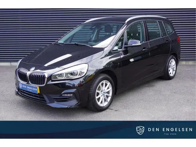 BMW 2-serie Gran Tourer 218i Automaat 7zits Trekhaak LED Navigatie Parkeersensoren Cruise control Cl...