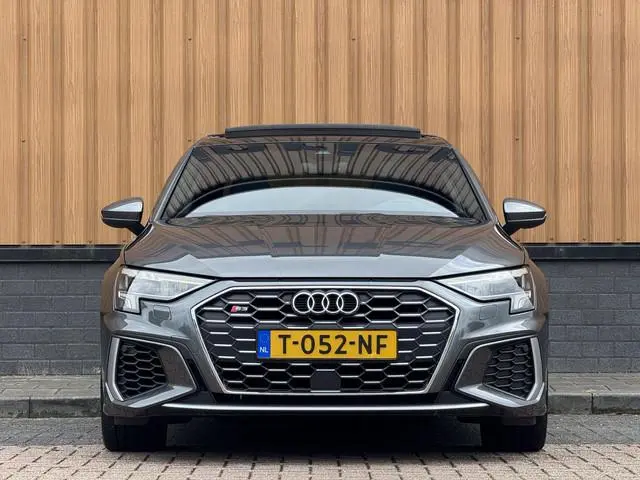 Audi A3 Limousine 2.0 TFSI S3 quattro | 310 PK! | Panoramadak | Apple Carplay | Android Auto | Camer...