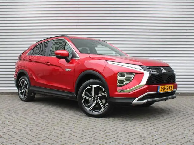 Mitsubishi Eclipse Cross 2.4 PHEV First Edition | Camera rondom | Stuur/stoelverwarming v+a | HUD |...