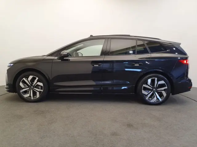 ŠKODA Enyaq 85 Sportline 82 kWh 286pk Wegklapbare trekhaak, Panoramadak, Warmtepomp