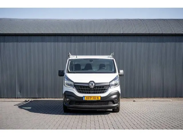 Renault Trafic 2.0 dCi 145 L2H1 | Automaat | 145 PK | 3-Zits | Camera | Cruise | Airco | Trekhaak