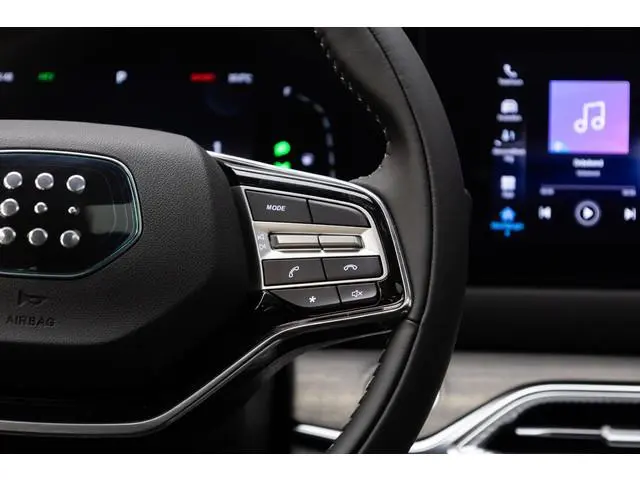 DFSK E5 PHEV